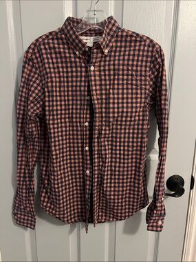 Old Navy women's Button-Down Check Shirt - Navy & Pink